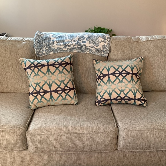 NWOT Throw Pillows - Picture 2 of 11